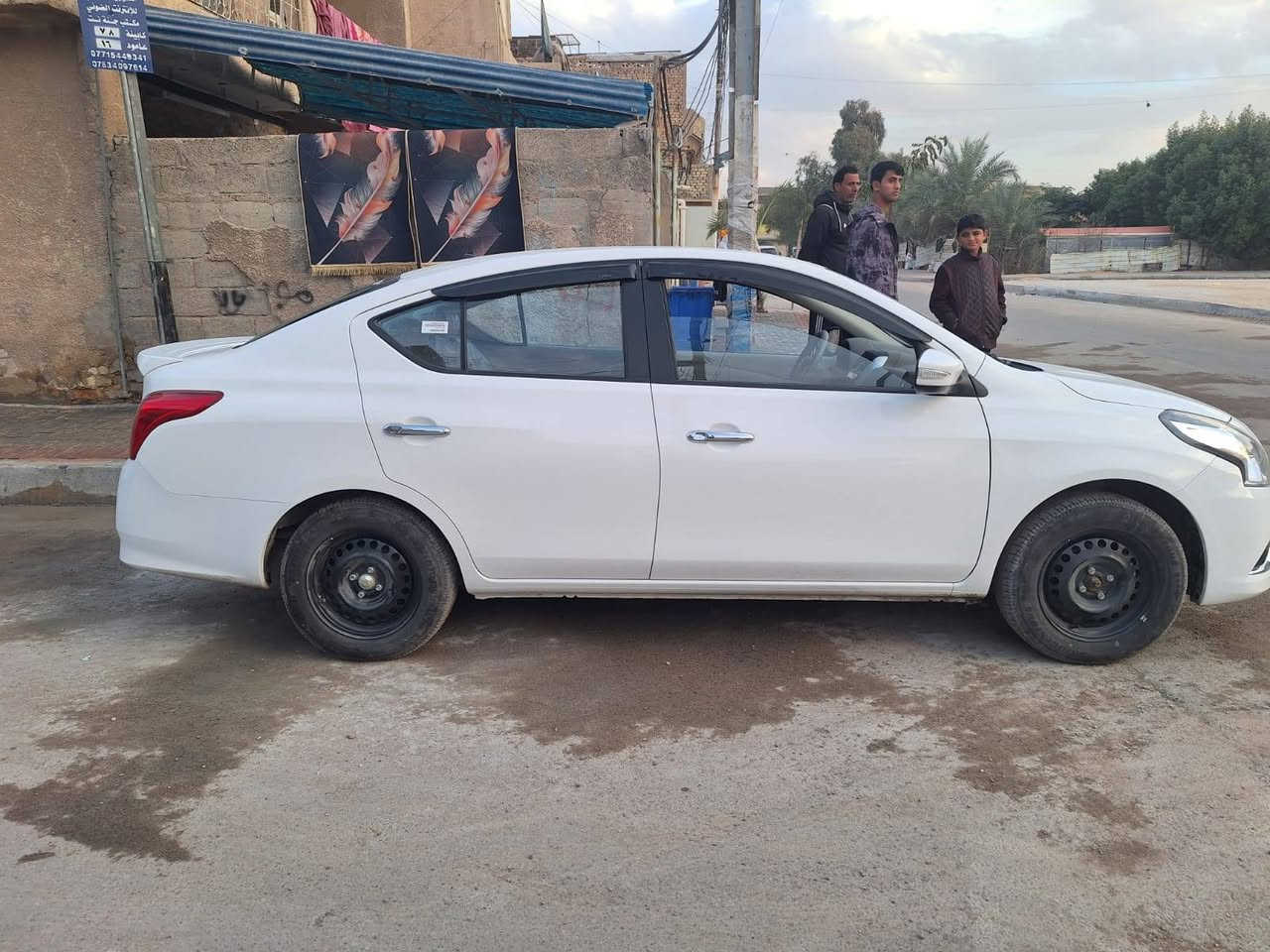 نيسان سني مصري موديل 2025 
ماشية 4  الاف ونص . 
جام اوتو.  
مانع انزلاق .
شاشة اصلية . 
مواصفاته المعروفة. 
السعر 135 🔐

***********
