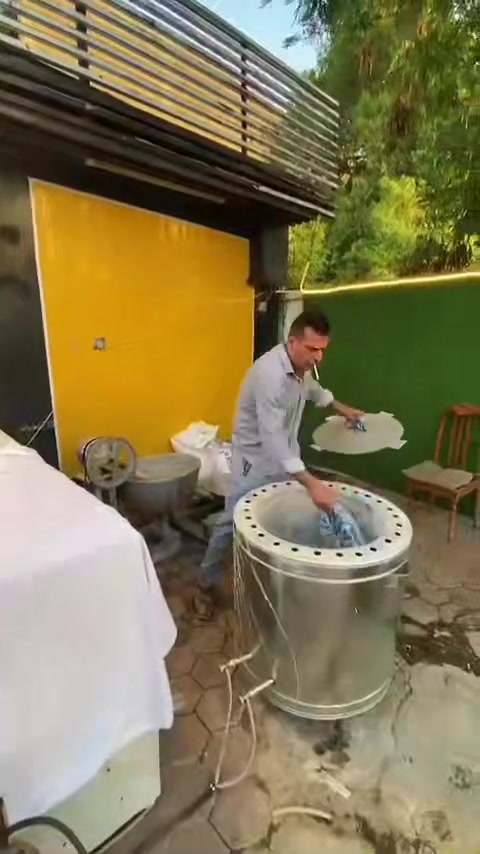 مطعم ومشويات حجي عباس  ( كوت دور المعلمين)
عرض اليوم لعيونكم من هلساعه 🔥🕔
🛑كيلو كباب لحم عجل 🐄🥩ذبح عراقي🇮🇶خالص قسم بالله الكريم السعر 15الف فقط
🛑صينيه مشاوي مشكل صغيره السعر 6الف فقط
🛑صينيه مشاوي مشكل وسط السعر 10الف فقط
🛑صينيه مشاوي مشكل وسط كبير 15 الف فقط
🛑صينيه مشاوي مشكل كبير السعر 25الف فقط
مع الخبز الحار والطماطه الشوي الحاره والمقبلات🫓🫒
هاي لعيون أهل الكوت ويدللون 😘😘😘
يوميه عرض راح اسوي يوجود خدمة توصيل لكل المناطق الكوت ***********— ***********
