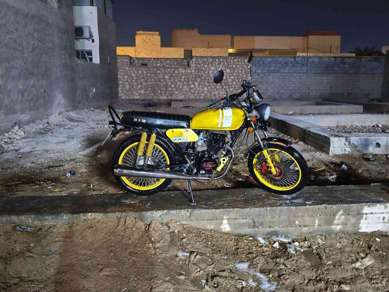 سلام عليكم دراجه للبيع نامه امزت. رقم وسنويه مكاني النجف
انگليزي.  سعر خاص او اتصال ***********
