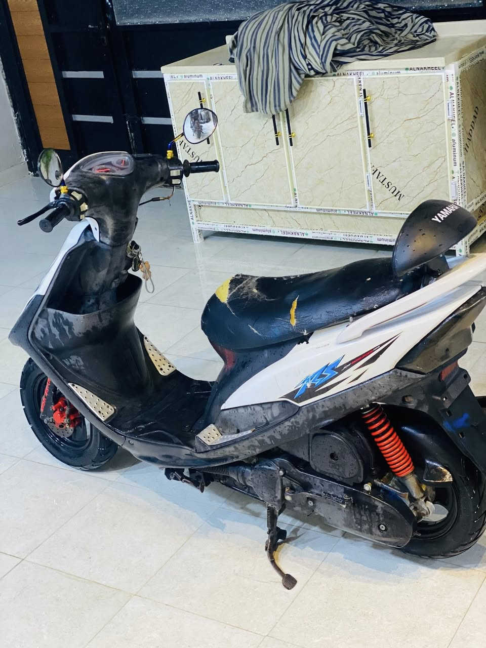 سلام عليكم دراجه ماكس عدله للبيع كفاله عاميه الدراجه نصبه وشكل كلش حلو الكهربائيات كله شغاله عنواني حله حي الزهراء رقمي *********** السعر 750وبيها مجال
