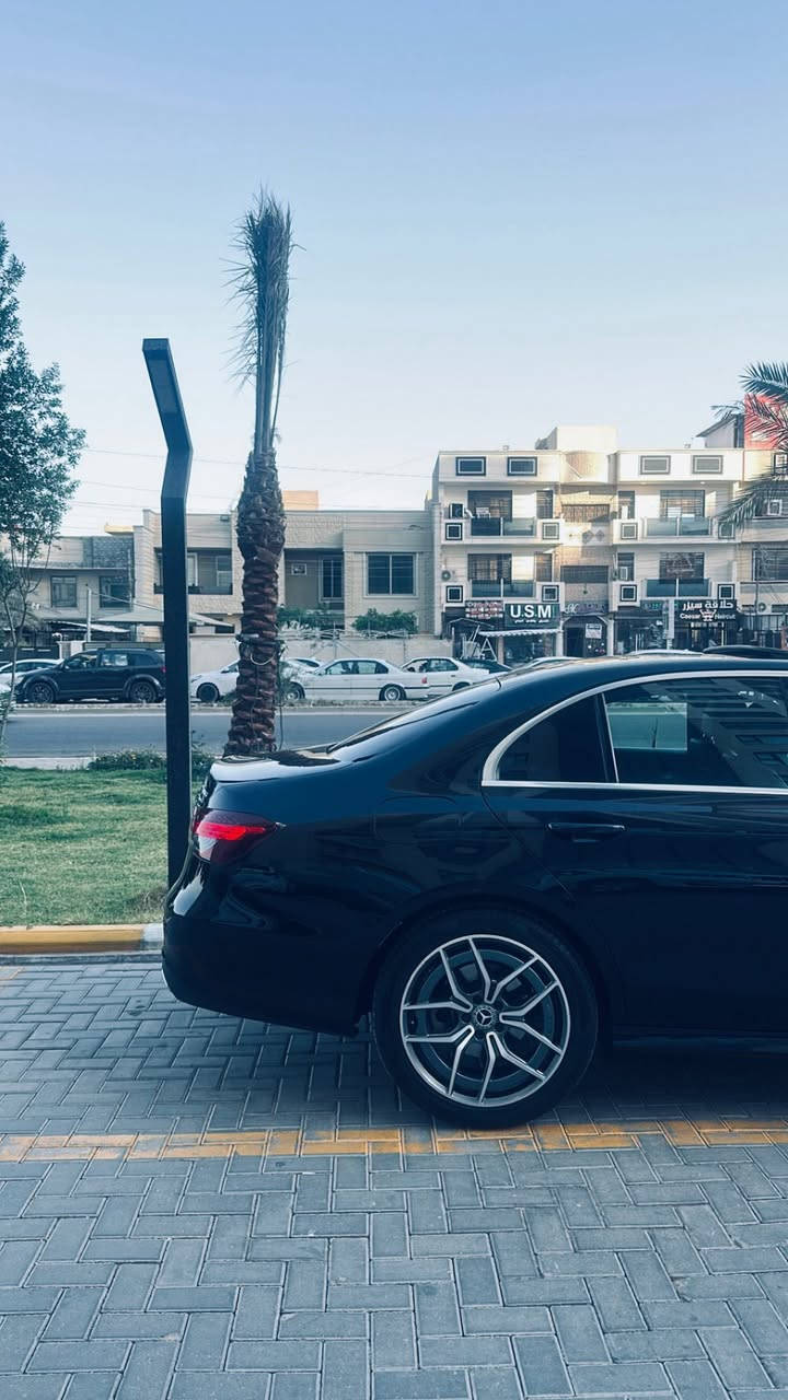 Mercedes-Benz E-CLASS 2022 AMG
. فتحة 
 داخل جلد +شموا 
. كامرات عدد 5 
نقطة عمياء
ويل19 AMGبلادي
سستم سماعات برومستر
لايت زينوت8عدسات يصعد وينزل باالتشغيل
. حساسات 
. اتو بارك 
. اتو هولد 
. شاشات متصله +ثيمات 
 شاحن لاسلكي 
. كشنات تدفئه
.ماشيه47الف  
. كشنات كهرباء 
. لد داخلي 64 لون متغير 
. رادرات 360 درجه 
. حساسات 360 درجه 
. لايت متحرك 
. بصمات عدد 2 احتياط 
. رقم أربيل باسمي 
 السياره كفاله عامه من(صبغ وتبديل وبارد وPDRوكلشي)
 مكاني بغداد 
***********
