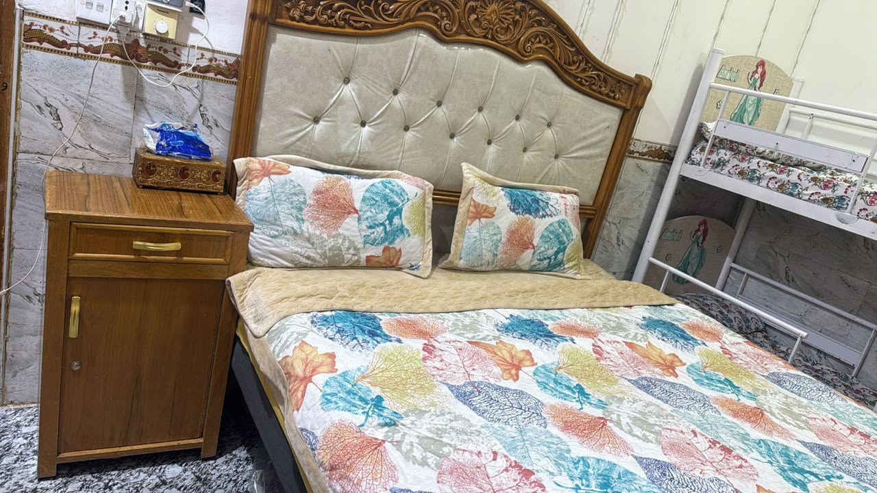 سلام عليكم غرفه البيع بدون زاويه مكان حي الحسين القديم *********** سعر 750قفل
