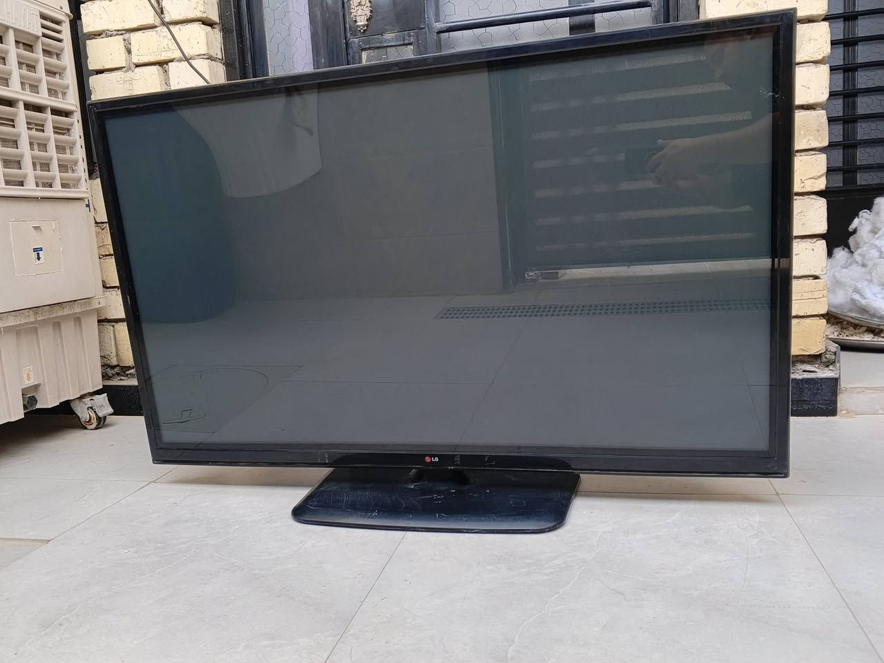 شاشة بلازمة LG
ـــ قياس الشاشة 55
-- شغالة  
ـــ سعر الشاشة 100 ألف
ـــ عطل الشاشة  HDMI
ـــ للسفسار تواصل عبر الواتساب ***********
