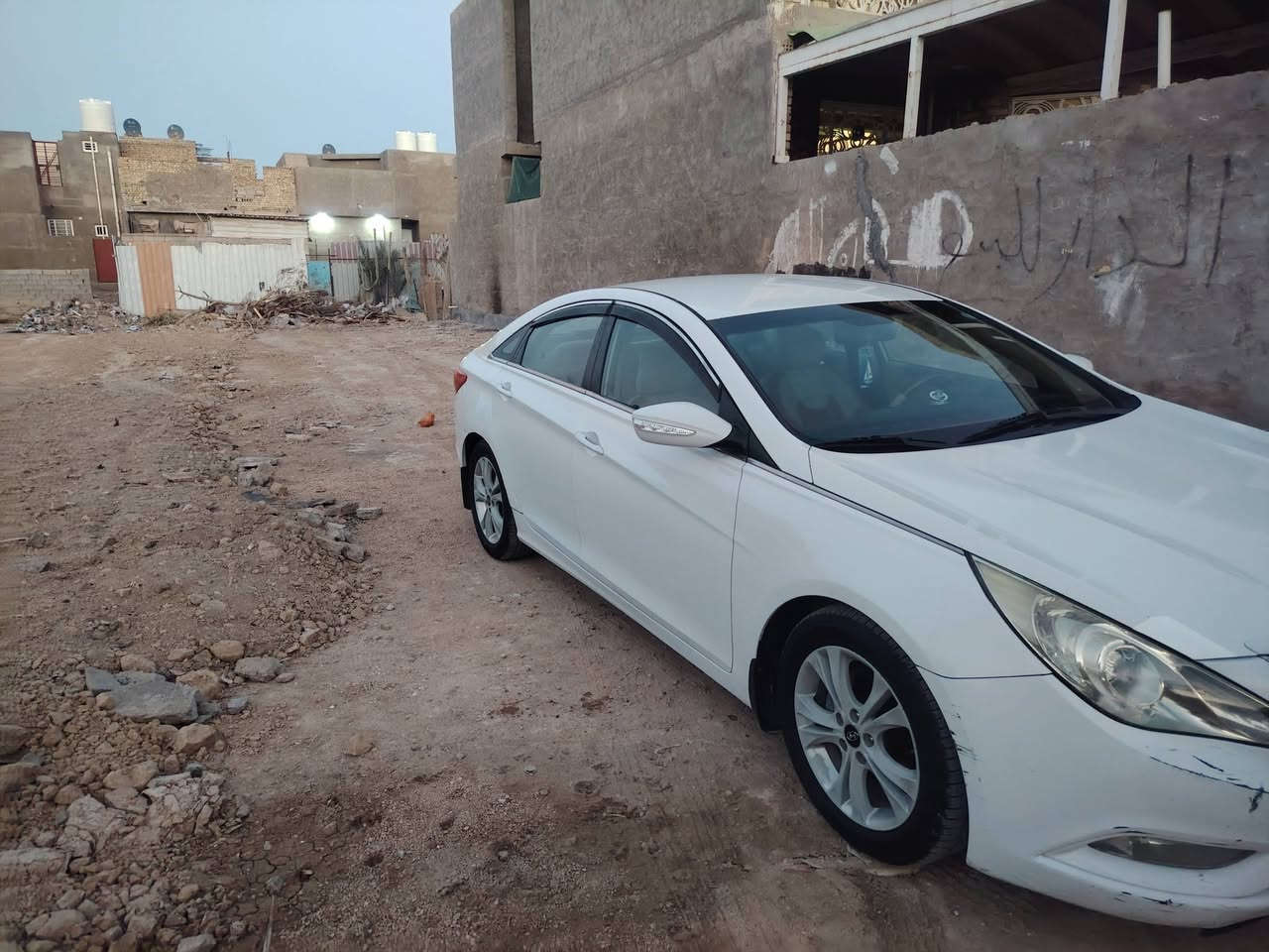 سلام عليكم
سوناته خليجي مديل 2012 للبيع
حساس خلفي كامره  شاشه
تبريد  خلفي امامي خير من الله
بانزين خير من الله تنسه صرف
مكينه مفتوحه اني فاتحه ومشتغلها شغل درجه اولا السياره بيها باب اليمنه الخلفي مصبوغ وشويه من الداير وبيها بارد بليسره
تخم تاير سعرهن ٥٠٠الف ياباني اصلي قبل شهر شاده
مري شفط شماليه تحويل شوكت متريد سعر ١٢٢ورقه
اتصل على رقم وبيك خير ودلل ***********
*********** بي واتساب
