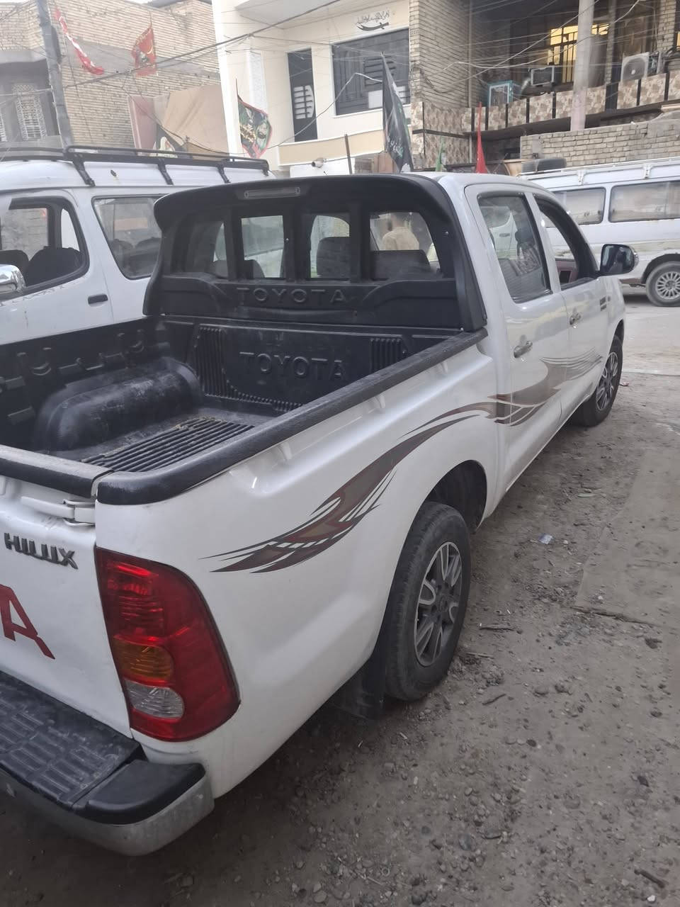 السلام عليكم للبيع تيوتا موديل ١١ اوتماتيك مكينه كير شاصي كفاله تبريد ثلج 🥶سيارة جديدة بيها ملاحظات بصيطه السونار بالمنشور رقم بغداد جديد عنوان بغداد ***********
