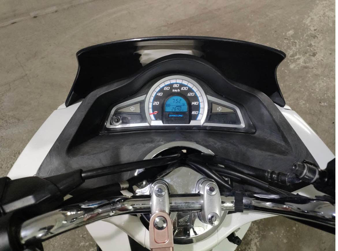 السلام عليكم دراجه  psx     دراجه جديده بمعنا الكلمه ماشيه خمستالف ودراجه قبل شهر نازله من الرمبه
حساس ستان 
حساس ازدحام 
عده مال دراجه موجوده  
ول مكاتبه قبل شهر موجوده لمن نزلنهاه
للتذكير ماشيه بس خمستالف 
كفاله عامه الدراجه
للتواصل *********** لسعر خاص او اتصل Colombo, Sri Lanka
