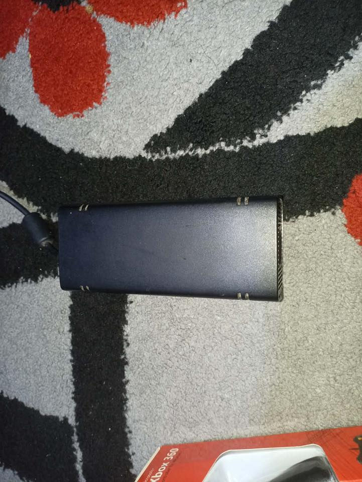 مكلف بالنشر ايشي تحتاجه اتصل ع الرقم اكس بوكس 360 للبيع جهاز نضيف كلش توصيل ماعندي عنوان الموصل حي البكر 

‏‪***********‬‏
