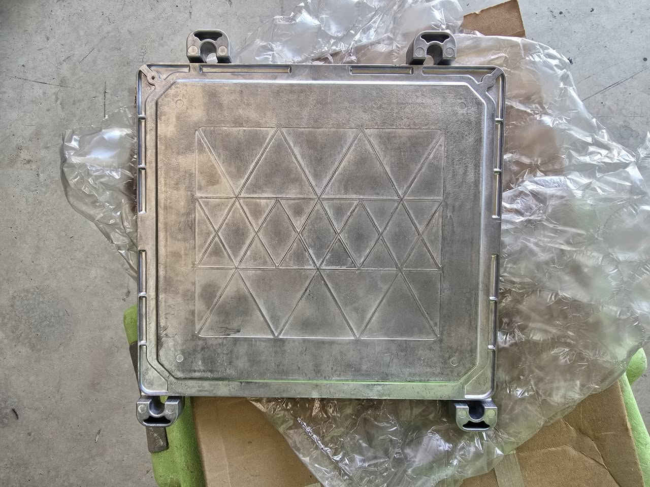 عقل محرك ترفرس + اكاديا موديل 2024 وفوك الشكل الجديد العقل بعده عجينه ما مبرج يعني بعده وكاله مبي اي معلومات
سعره 500 $ وبي مجال         ***********
