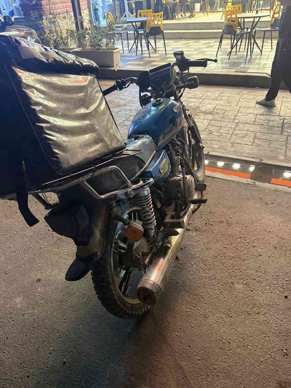‏دراجة خمسة قير للبيع
￼ سعر 400 ***********
