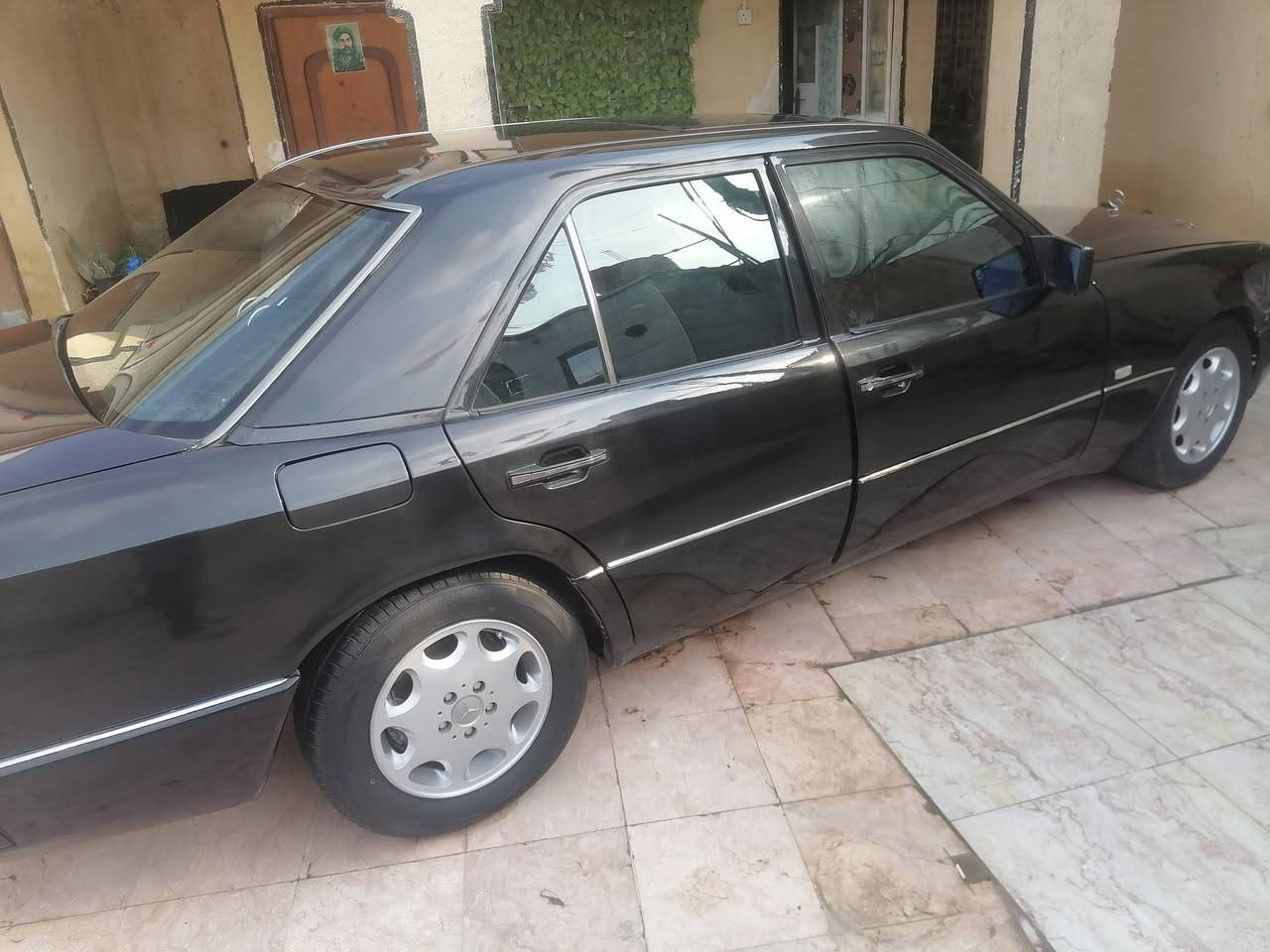 مارسدس مديل ٩١ رقم بصره سنويه حد ٢٧ تنتهي  سياره جاهزه مابيه اي نقص. مكينه كير ثنين ونص ابو الديلكو مكفولات    السعر ٦٧ وبيه مجال. العنوان البصره القرنه لاتصال ع الرقم. *********** / +9647709063139. مكلف بل نشر اتصل ع صاحب لسياره
