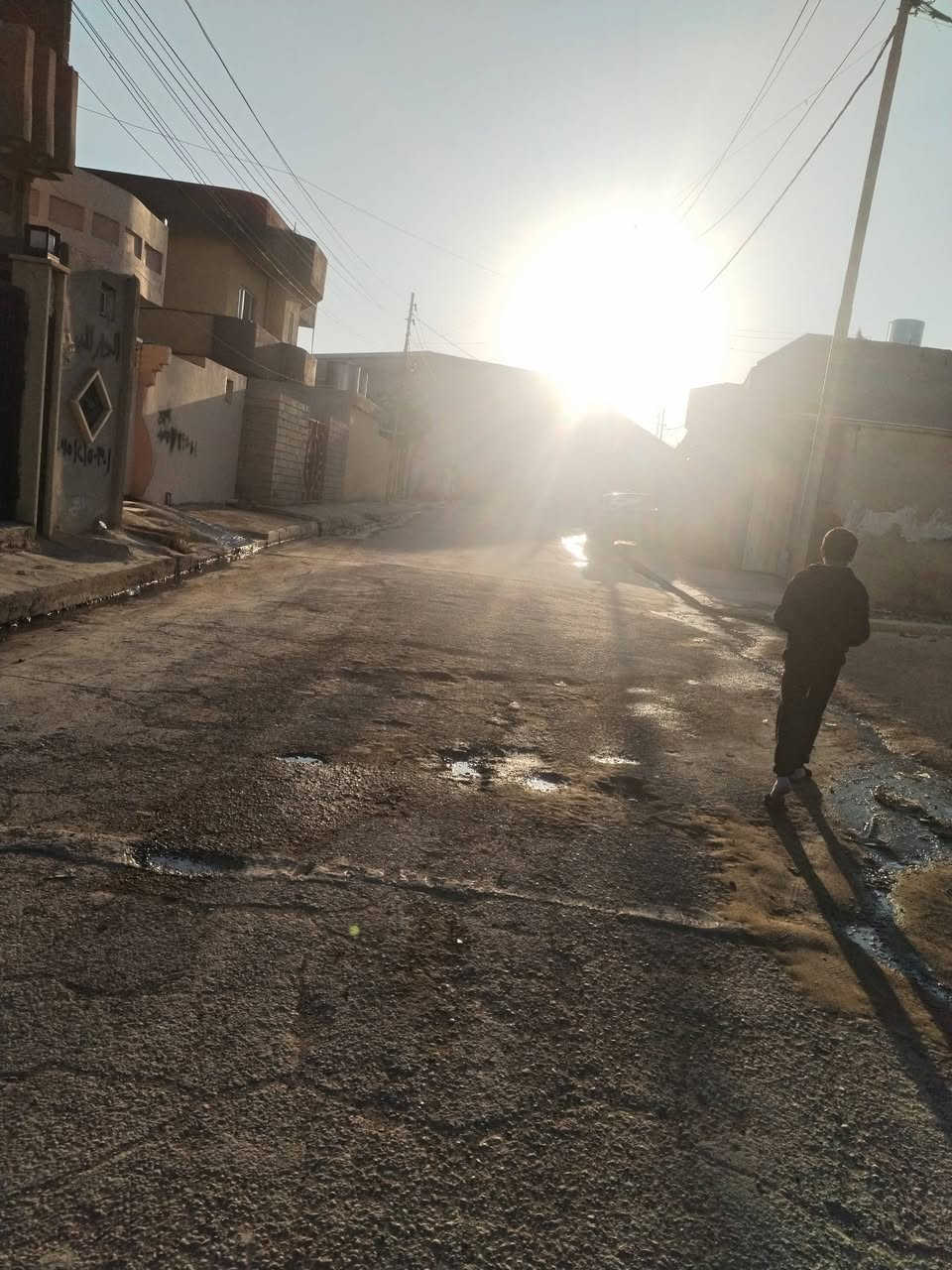 للبيع أرض خلف معمل غاز التوفيق المساحه 200متر و جها 10 عمق 20 خدمات كامل ماي و كهرب تلبيط ***********
