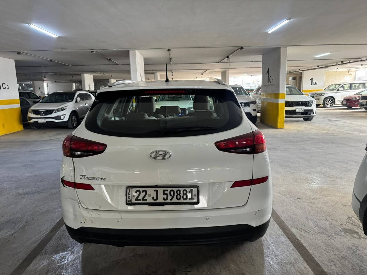 السلام عليكم
توسان 2020 خليجية بارد باب عكس السائق

السيارة تخم تايرات جديد مع صدر كامل جديد السيارة اربيل بأسمي ماشية 97 الف 

للاستفسار ***********
