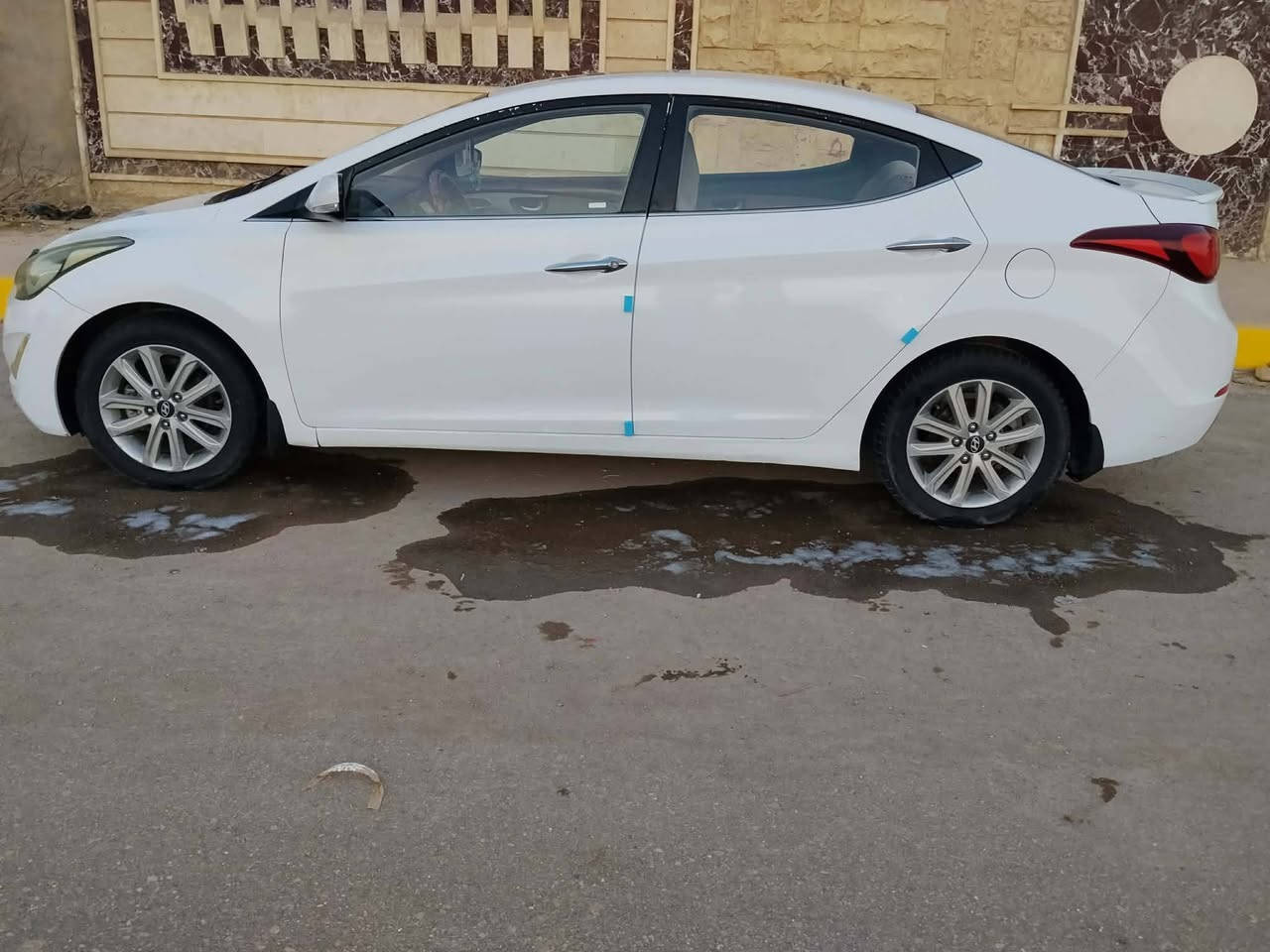 الى عشاق الإنترة الجديد موديل ١٦ خليجي فول مواصفات ١/١ كفاله عامه رقم ذي قار مكفوله من الصبغ والظربة والتبديل والفتح مكينه ١٨٠٠ شرط مامفتوحه ترايها شرط زيرو تبريد ثلج دواخل نظيفه السعر ١٢٩ وبيها مجال مكاني قضاء الشطرة *********** استخدام شخصي مامتعوبه
