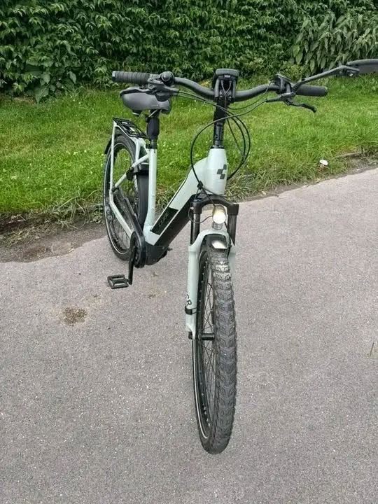 E-Bike للبيع بحالة ممتازة 

الموديل Cube Kathmandu Hybrid Pro 625
350€
السرعة القصوى: 25 كم/ساعة
موديل سنة 2021
مقاس 54
موتور Bosch 85 NM
البطارية كبيرة Bosch 625 W
الدواليب فيهن طبقتين حماية 
مركب عليها قفل Abus ثابت 
١٠ غيارات
فرامات هيدروليك 
شحنة الوحدة بتمشي 160 km

من فترة نعملها Service وتغير زيت الفرامل و الكوليات و نعمل تحديث لنظام

سعر 350 يورو قابل لتفاوض شوي مو اكتر
350€
E-Bike بحالة ممتازة ونوعها كتير ممتاز
الشحن متاح 
راسلني على واتساب إذا كنت مهتماً
+4915216636203
أرد فقط عبر واتساب:
015216636203


**إذا كنت صاحب هذا الإعلان وتريد حذفه لأي سبب، رجاءا أرسل رسالة إلى الدعم الفني**