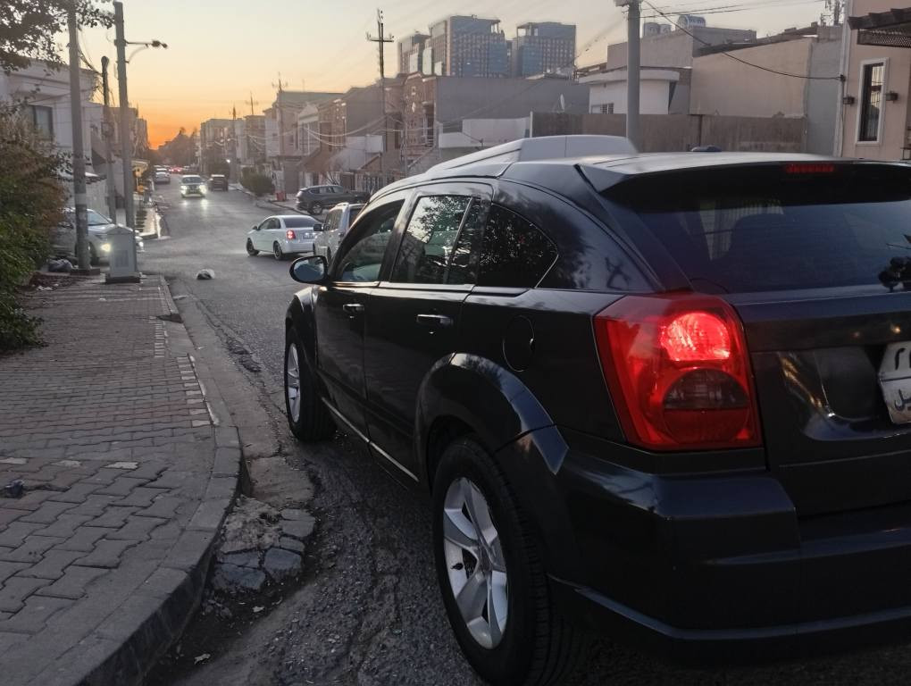 دوج كاليبر ٢٠٠٩
صبوغ عام لجماليه بدون ضربه. ورا و كدام بشرط. 
 مكينه ٢٤ مكينه مرغوب و مكينه و گير و كلشي بشرط 
السعر ٤٨ ورقه شويه بيها مجال
مكان اربيل 
***********/ واتس اب و فايبر أربيل, العراق
