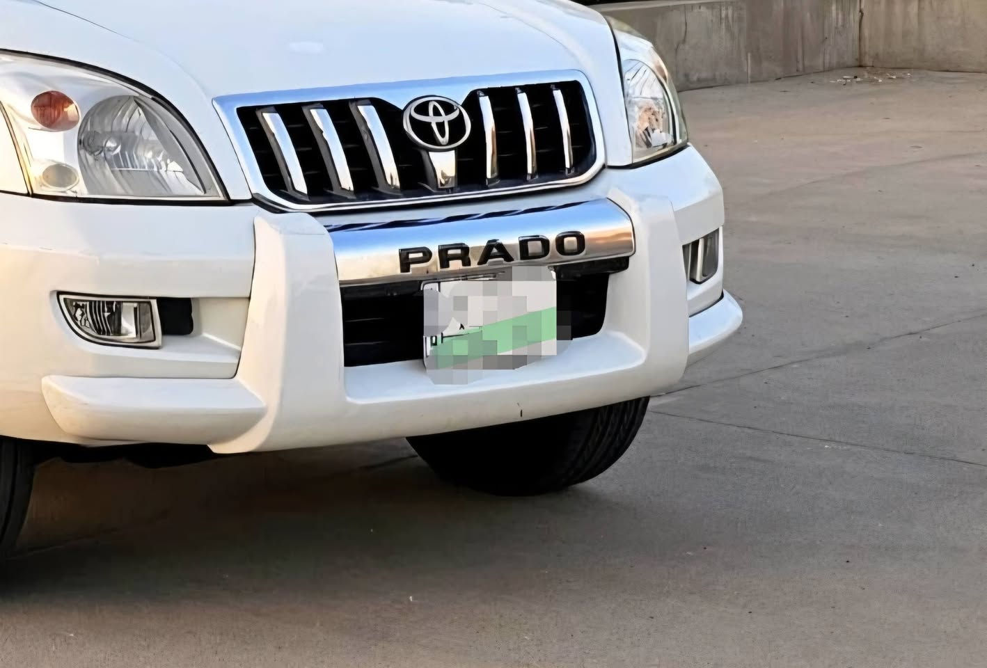 للبيع لاندكروزر برادو موديل 2009 شركة ساز
فول فول مواصفات vx مكفولة من صبغ وبارد
6 سلندر
4×4
جكات 
سلايت
ثلاجه
كشنات كهرباء
كنشات تبريد
7 راكب + تبريد مركزي
تحكمات ستيرين
باقي مواصفات البرادو معروفه
السعر ١٩٠
الرقم بغداد الدولي
***********/ أربيل
