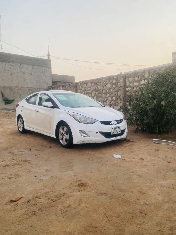 النتره 2013 فول واحد عل واحد بصمه فتحه فول 
كير محرك  بل كرتونه لا تنقيص لا بخار سياره جهزه
بيه صبغ اقل الحزام تريد وكاله تريد تحويل خادم 
السعر 90 مكان نجف كوفه***********
