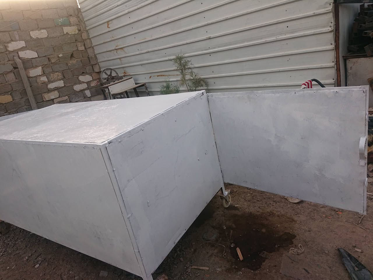 السلام عليكم چنبر للبيع اخو الجديد
سعره 275 الف وبي مجال مكاني بغداد شعلة رقم ***********
