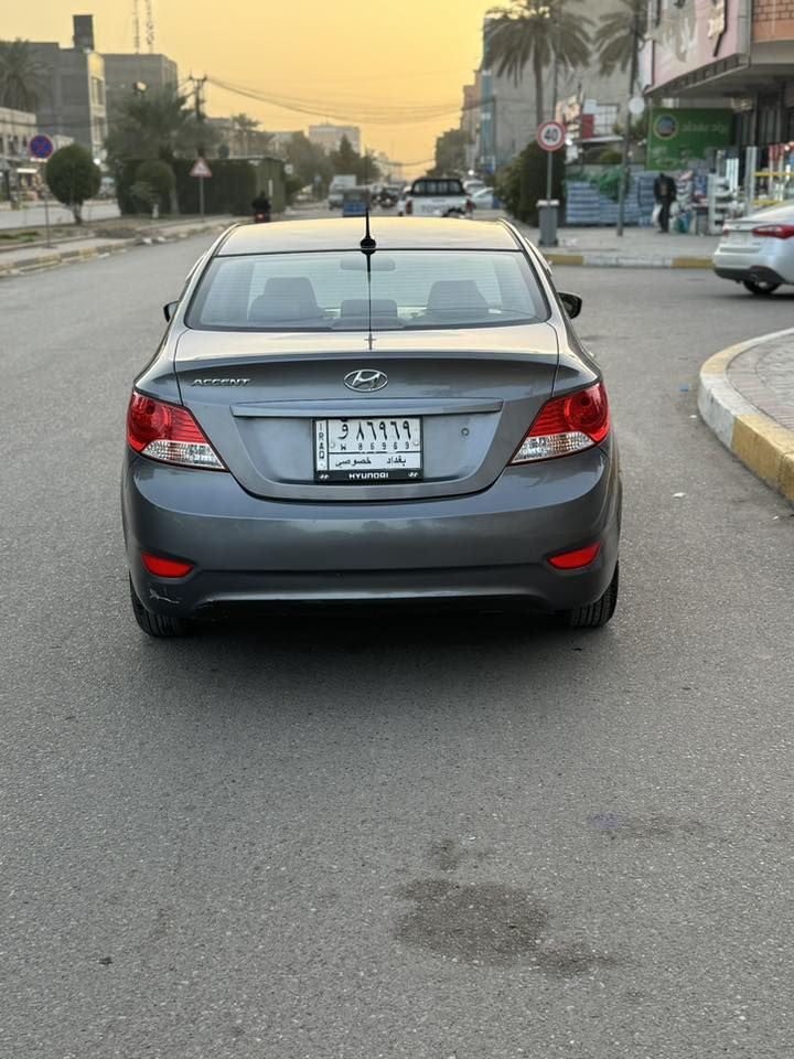 سلام عليكم اكسنت موديل ٢٠١٣ وارد أمريكي داخله أكلين ليبل واحد ماشيه ٩٧. سياره جديده متصرف عليه ألف مكينه كير مكفول صدر تبريد تخم تاير سياره بيه ٣ قطع أثر شخوط مكفوله من الضربه وأفتح فقط رش بدون معجون على وضع الشركه رقم بغداد مكان بغداد شارع فلسطين معروضه89بيه مجال حق جيه ***********
