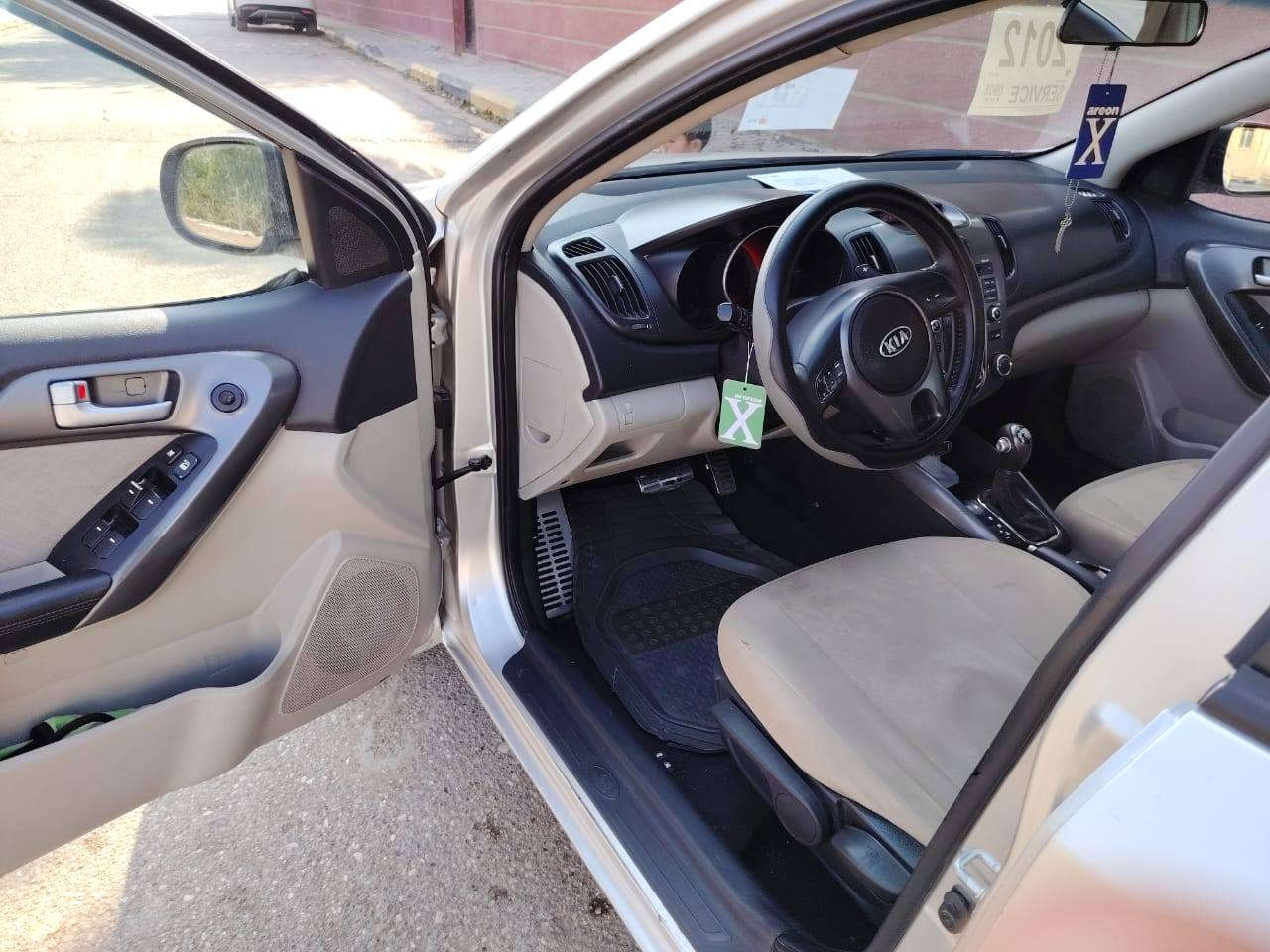 السلام عليكم سيراتو للبيع 2012
مديل 2012 
رقم سليمانيه جديد انكليزي
سياره بيه 3 قطع صبغ بدون دواخل
سياره نضيفه خير من الله جاهزه من كلشي
تخم تاير حداديه جديده محرك 1600 
مكاني واسط قضاء الزبيديه السعر 85 وبيه مجال للشراي 🔹غير متواجد عل فيس 
رقمي *********** موجود واتساب📞
