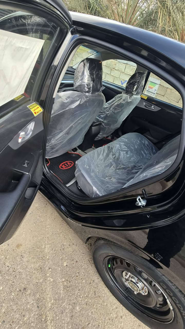 سلام عليكم سيارة فورتي موديل2023
سيارة جاهزة على كلشي و ما بيهة اي نواقص 
و حادثهة موجود بل صور 
مكينة دوش 2000
ماشية 54
العنوان بغداد البياع شرطة الخامسة 
سعر 155و بيه مجال 
رقم الهاتف ***********
