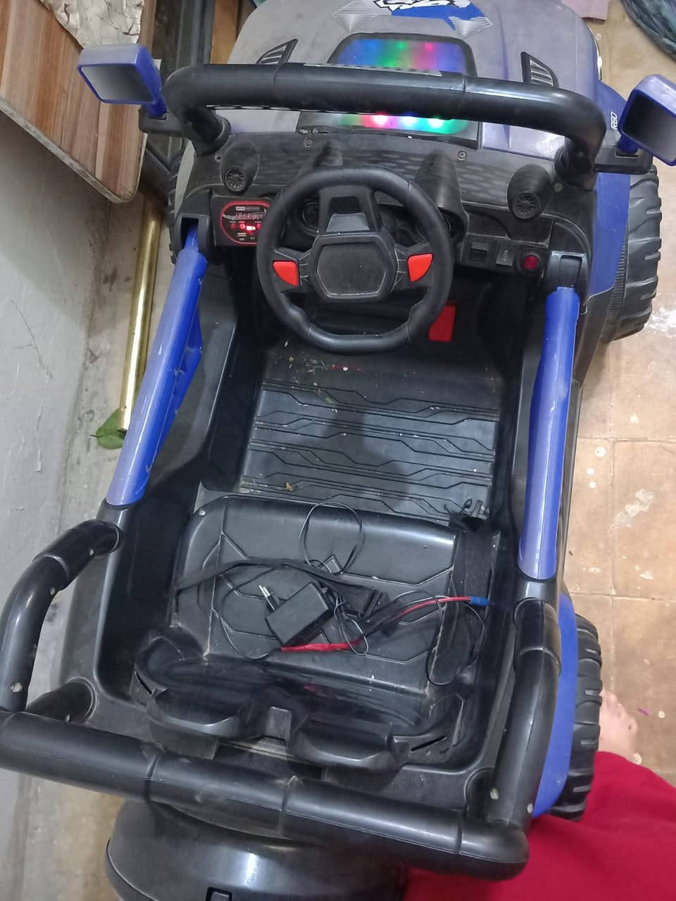 سيارة أطفال شحن شغالة شاحنة مالتها موجودة اي نقص ما بيها سعر ٦٠ بعقوبه المفرق هاتف *********** بعقوبة, ديالى
