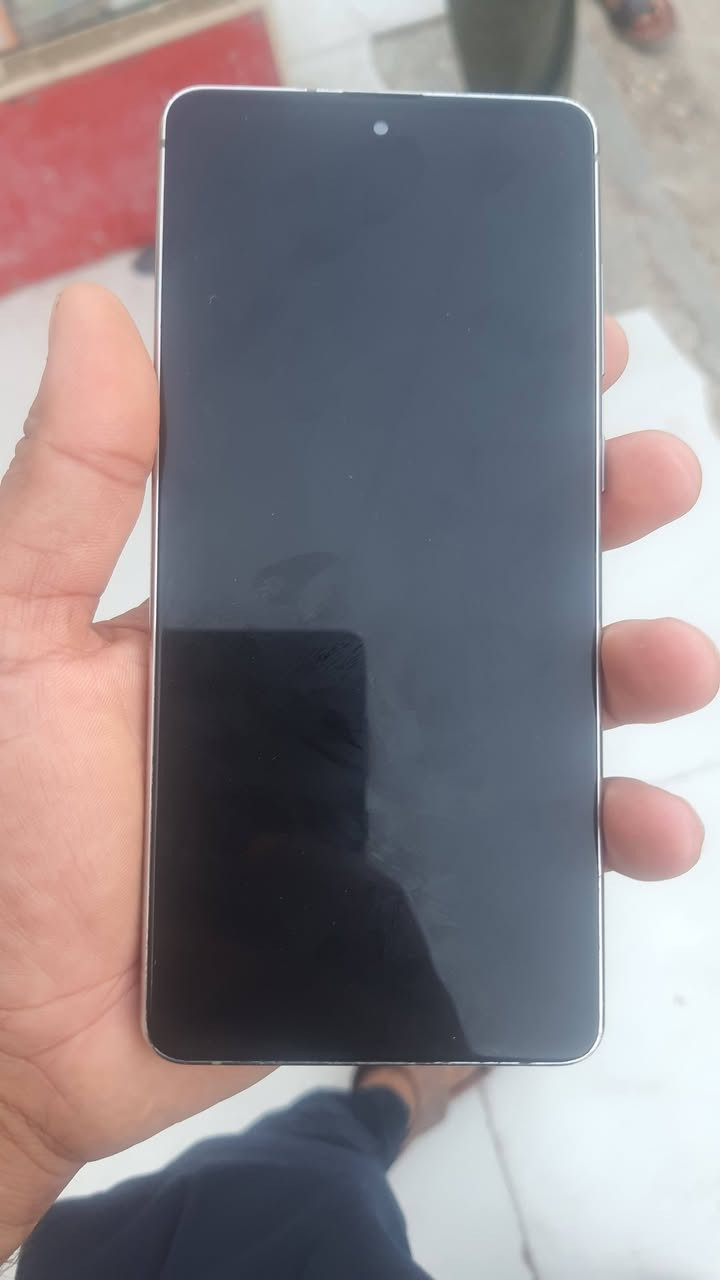 نوت ١٠
بي تعليكه بلشاشه. وبس. سعر. ميه و١٠


**إذا كنت صاحب هذا الإعلان وتريد حذفه لأي سبب، رجاءا أرسل رسالة إلى الدعم الفني**