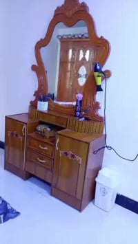 غرفه صالي 10تيام من مخذه ابوابه ما فتحهن  جديده بمعنه الكلمه مخذه ب135...