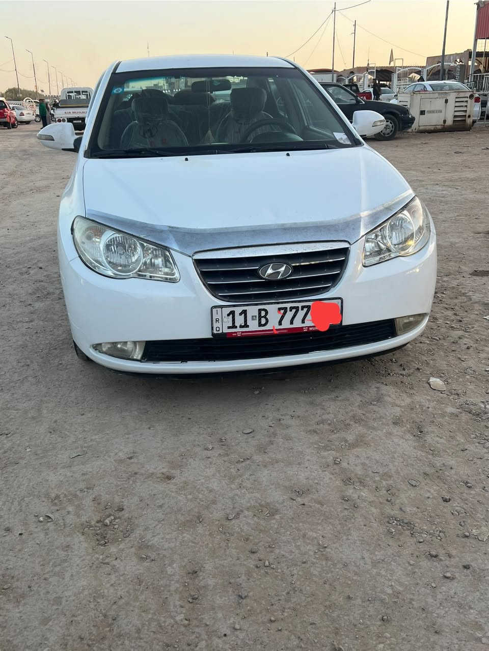 السلام عليكم 

النترا افانتي 2007
محرك وكير مكفول
صدر الامامي جديد والخلفي نص عمر
تخم تاير جديد قبل فتره شاده 
تبريد كلش بارد 
تدفئه شغاله 
محرك 1600 
بغداد
السياره بيها 4قطع  صبغ 
السعر اتصل على الرقم
هـ. ***********
بابل
