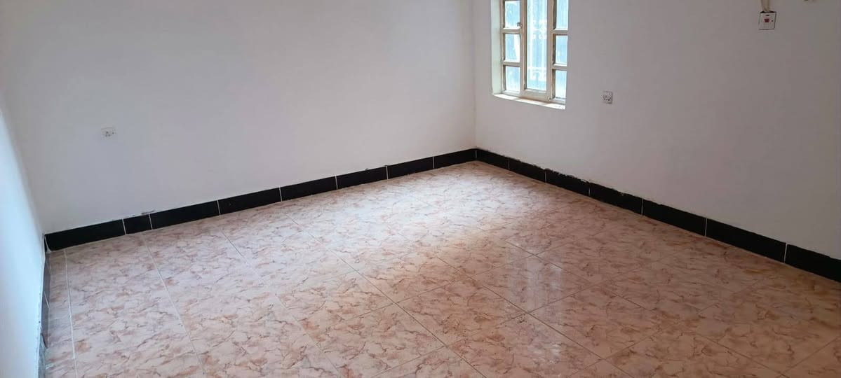 السلام عليكم عرض مميز جدا دار 250 متر واجهة 12.5 ونزال 20 طابقين بناء طابوق بالكامل للبيع سامراء حي الافراز طابو ملك صرف سند 25 صدامي 4 غرف نوم ثنين منهن سويتات الدار بناء 2012 وهسه محدث بالكامل شغل درجة أولى 
*********** 
او زورونا مكتب المميز للوساطة العقارية حولي المثنى الشهداء مقابل الجبيرية الثالثة مجاور صيدلية جوهرة المدينة
