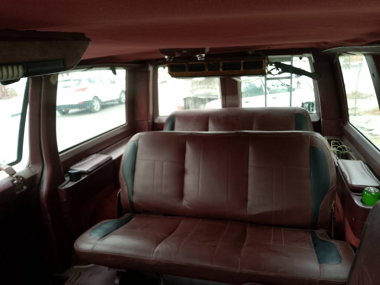 السلام عليكم استرو فإن للبيع موديل ٩٤ السياره مبدل مكينه وكير حاويه تبريد قطعتين امامي وخلفي باتري جديد سنويه جديده شرط التحويل مكاني النجف السعر ٤٥ للاتصال ***********
