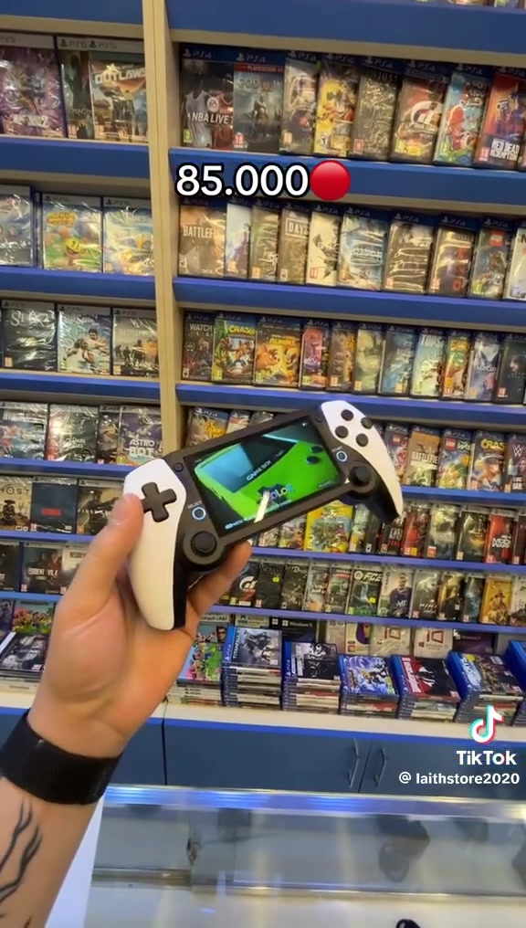 🎮 للبيع: جهاز العاب محمول X12 Plus 🎮

السعر: 85,000 الف دينار

المواصفات:
✅ شاشة 7 انش كبيرة 
✅ مشحون 20,000 الف لعبة 
✅ معاه شاحن + كيبل HDMI + جراب
✅ يشغل العاب بلي 1 وبلي 2 وسيگا وميگا وألعاب الزمن الجميل 

اشهر الالعاب: PES 2023, God of War, GTA, Tekken 3, Dragon Ball

الحالة: نظيف وشغال 100%
المكان: السماوة قضاء الخضر 
للتواصل واتساب: ***********

