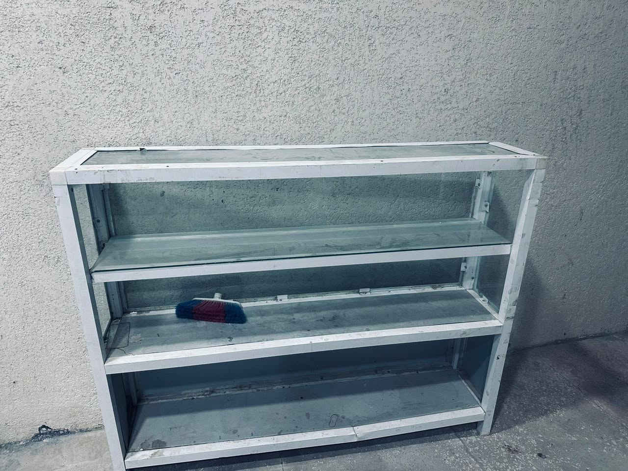 اغراض محل موبايلات كامل
للبيع للاتصال ***********
