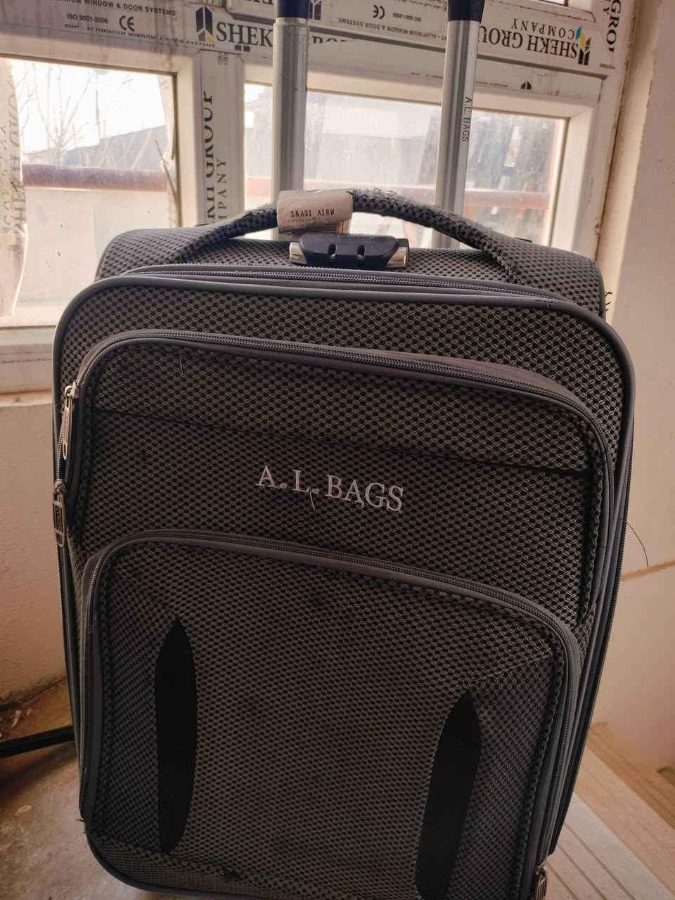 اربع جنط مستعملات للبيع سعر 10الاف قفل
بلول اكثر من عشرين قطعه سعر 15الف 
صوبه غازيه و كهربائية 20 الف 
مكنسه كهربائية ناقصه الفرشه سعر 15الف قفل
برده سلايد جديده مامستعمله عرض متر طول مترين 10الاف وبيها مجال 
برده سلايد عرض مترين وطول متر ونص بيها نقص سعر 7الاف


**إذا كنت صاحب هذا الإعلان وتريد حذفه لأي سبب، رجاءا أرسل رسالة إلى الدعم الفني**