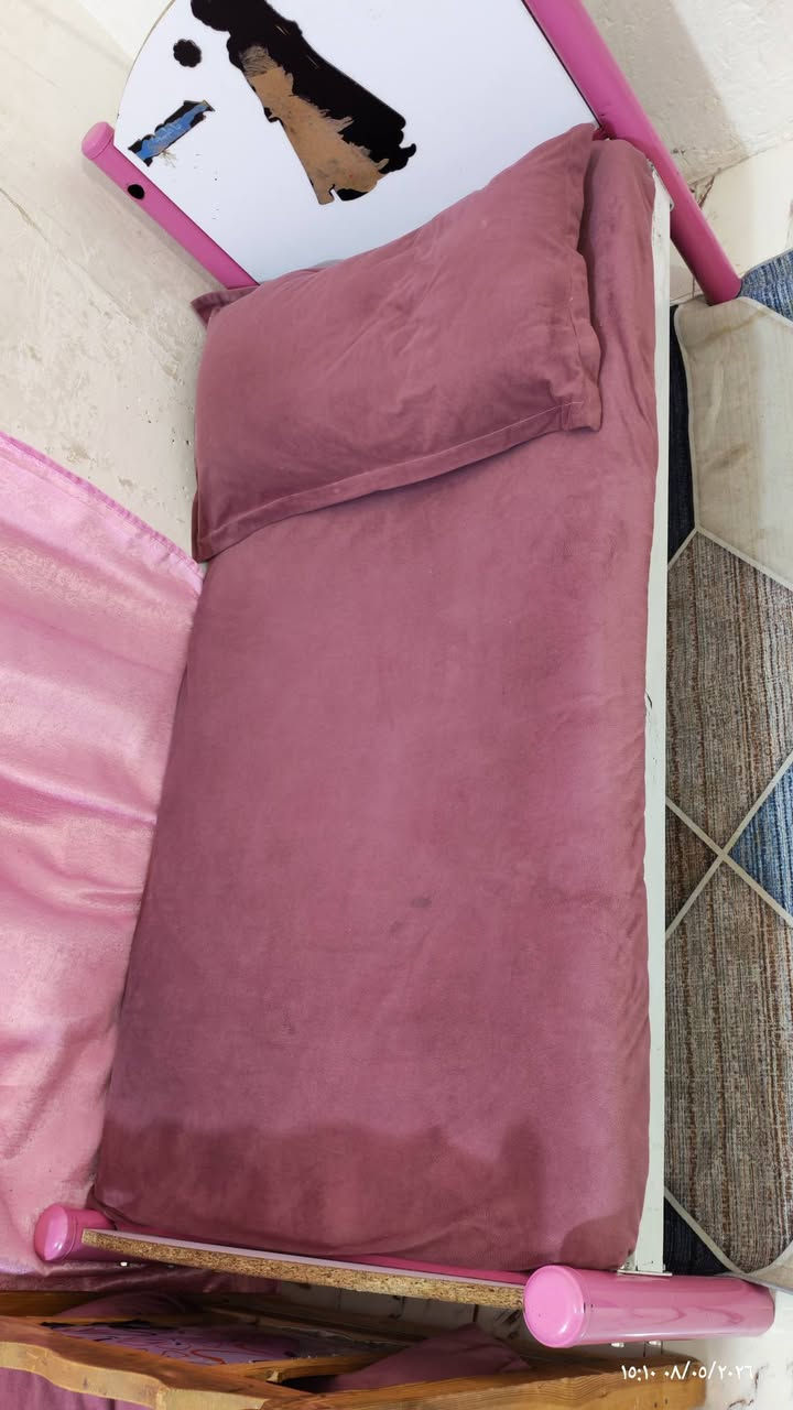 اغراض للبيع بسعر مناسب


**إذا كنت صاحب هذا الإعلان وتريد حذفه لأي سبب، رجاءا أرسل رسالة إلى الدعم الفني**
