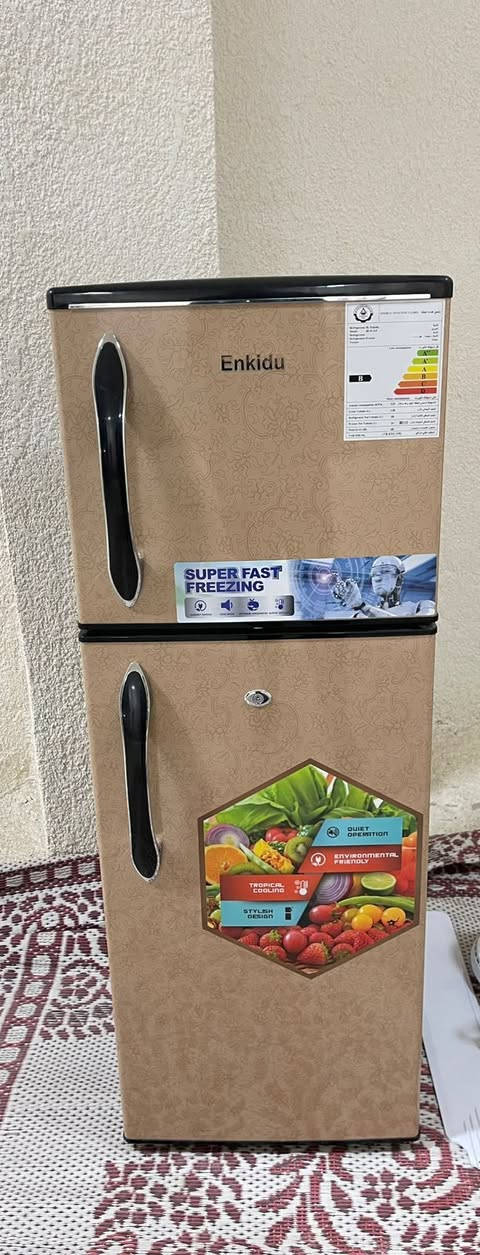 ثلاجه طك كارتون اخت الجديده للبيع السعر ٢٠٠ بيها مجال مستعجلين على بيعته


**إذا كنت صاحب هذا الإعلان وتريد حذفه لأي سبب، رجاءا أرسل رسالة إلى الدعم الفني**