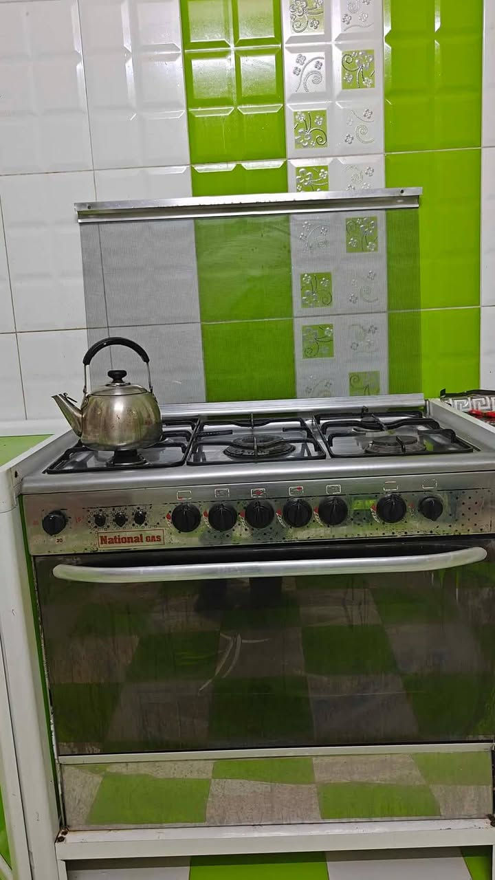 السلام عليكم 
طباخ و كاونتر للبيع 
نظفة فول شوف العين 
الطباخ 5 عيون 
السعر 
الكاونتر 325 وبي مجال 
الطباخ 125 وبي مجال 
الموقع الموصل للتواصل خاص 
______________________________
الي عندة شي ايريد ايبيعو يراسلني خاص بيت لو موبايل او غراض بيت راسلني خاص


**إذا كنت صاحب هذا الإعلان وتريد حذفه لأي سبب، رجاءا أرسل رسالة إلى الدعم الفني**