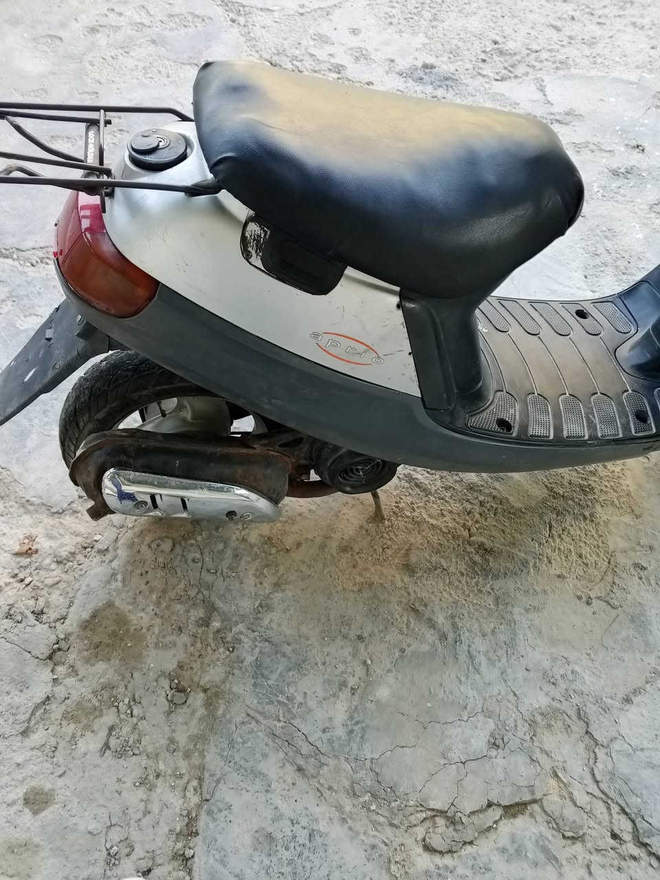 سلام عليكم دراجه بطه اي نقص مابيهه دراجه تخبل معدل او شلعه كهربائيات كلهه شغاله نكرت سلف  السعر350


**إذا كنت صاحب هذا الإعلان وتريد حذفه لأي سبب، رجاءا أرسل رسالة إلى الدعم الفني**