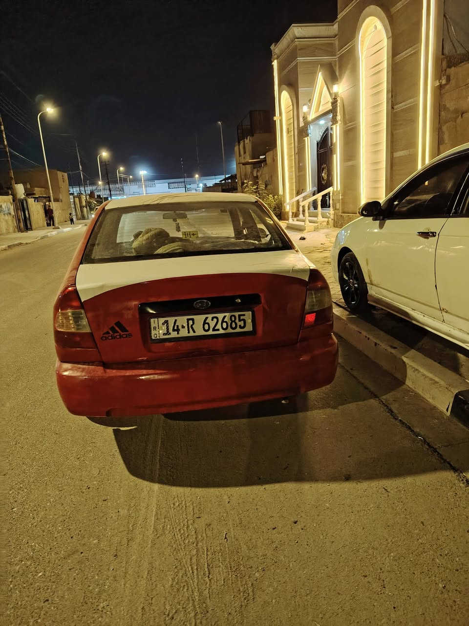 السلام عليكم سياره هونداي فيرنا 2002 مكينه وكير مكفولات طخم تاير جديد حداده بعدهي ماشادهامن الدعاميه الدعاميه رقم انكليزي بسمي وهزه جديده سنويه ٢٠٣٠ السعر 35 وبيها مجال هاذه رقمي ***********
