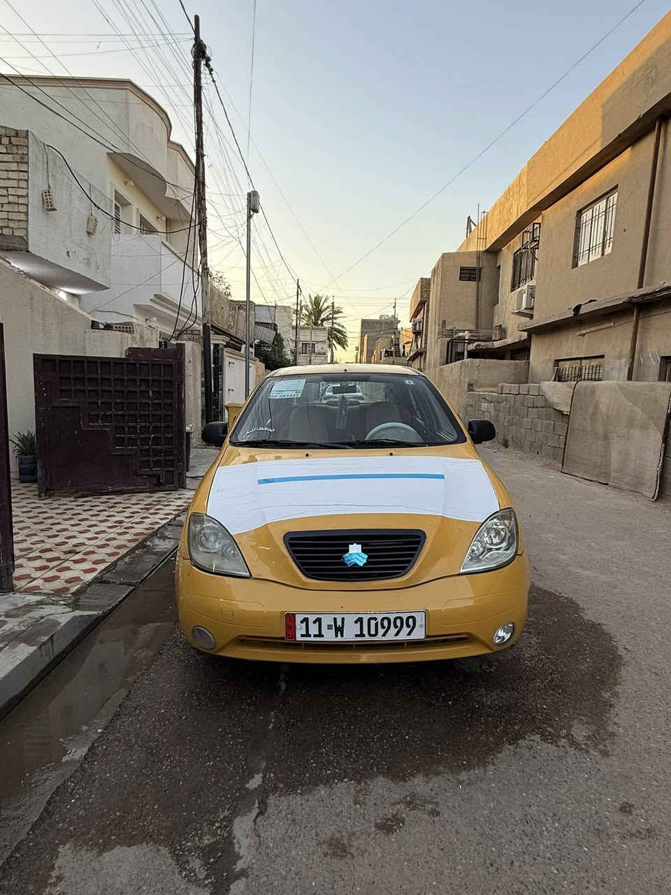 سلام عليكم من رخصه لأدمن طيبه لبيع موديل ٢٠١٤ رقم بغداد نكليزي مصفره هيه وغرمات تحويل ثاني يوم كير محرك مكفول كهربايات كله شغاله غرفه جديده تخم تاير باتري جديد صدر نضيف 
بيه صبغ جاملغ خلفي وجنطه 
مكاني بغداد الدوره 
السعر ٢٩ وبيه مجال
***********
