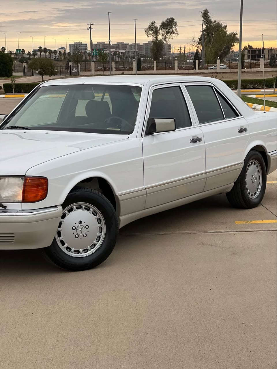 مارسدس جامبو رىاسي للبيع موديل 1990  باسمي محرك بلادي صبغ عام جمالي سلايت سياره خير من الله  مكانها اربيل ناونيشان هولير للاستفسار *********** 
 *********** أربيل, العراق
