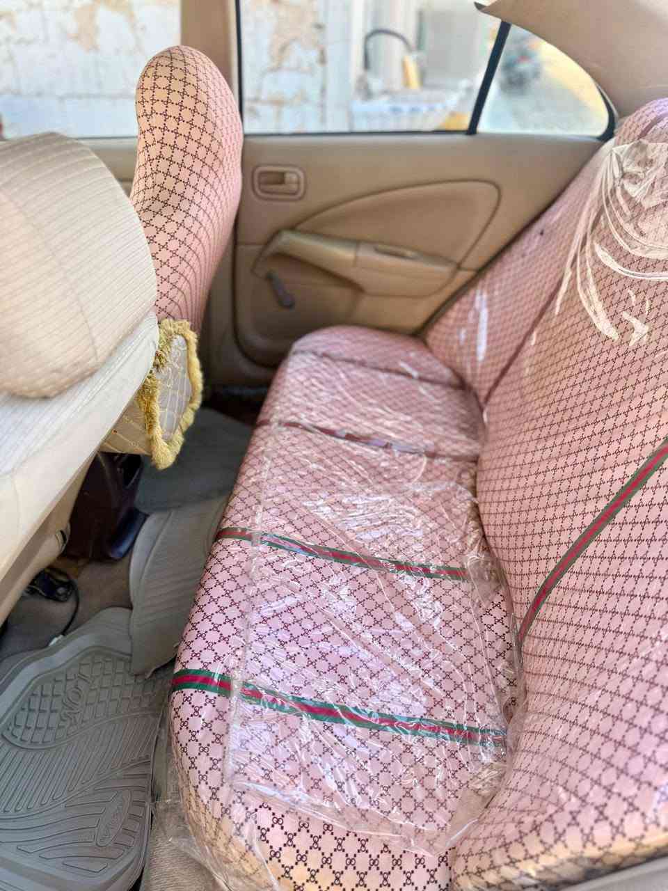 سەنی کۆری 2008
مەکینە سپی  سەنەوی تا 30 تازەیە  گێر عادی 
چوار پارچەی بو یاخە بیناوگردن
 رەنگی سەدەف دوو جام کارەبا 
ناو زەرد 
کارتی بەنزینی هەیە 
*********** شمشمل, السليمانية
