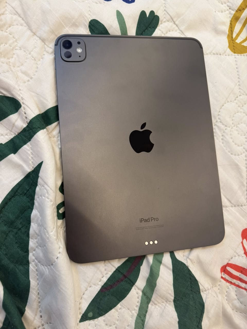 ايباد 11 معالجm4 برو 256 بطاريه95 بعده بالضمان ينتهي بشهر ٦ الجهاز مكفول من كلشي الي يحب يستفسر هذا رقمي *********** 
السعر مليون وبي مجال بسيط
