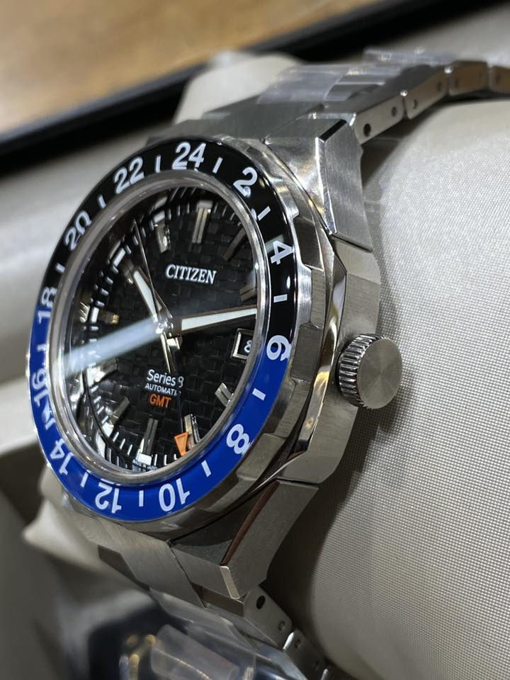 CITIZEN

Series8 GMT Automatic

متوفر وكالة كامل المرفقات 

ضمان سنة 

قطر 42

توقيت GMT

اوتوماتيك 

ماكنة كشف 

زجاج مقاوم للخدوش 

مقاوم للماء 100 متر 

طوق دوار 

توجد خدمة توصيل 

***********
