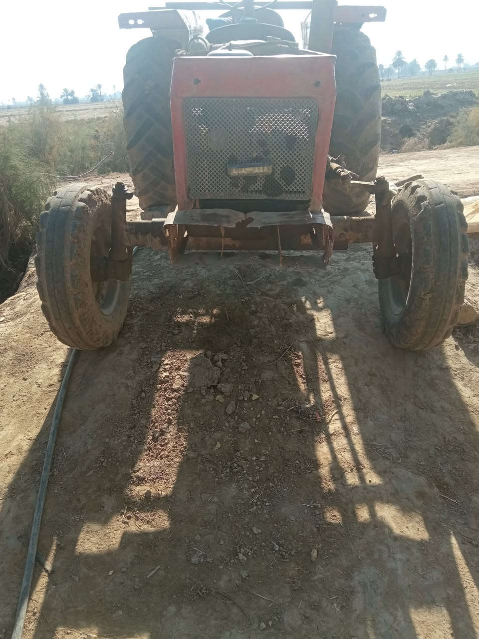 مكينة البيع نضيفة جاهزة من كلشي كير ومحرك جاهز بريك شغال المكينة مديل 84  بدون ارقام السعر مليونين وربعمية وبيهة مجال العنوان بابل جبله رقم الهاتف ***********
