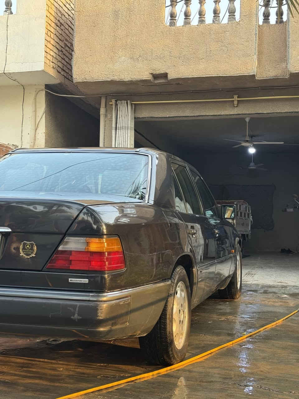 السلام عليكم
مارسيدس دب 
موديل 1993
محرك 3200 نوع المحرك خراطيم المرغوب
منظومة تبريد جديدة نهاية هذا الموسم شديتها
كشنات كهرباء مري كهرباء فتحة بالسقف كهرباء ايضا
سستم صوت كامل مع مسجل بلاتوث
زوج تاير امامي جديد والخلف نظيف 
حدادية نظفة كلش 
سيارة كاملة مكملة ما بيها اي نقص
مكان السيارة ديالى الزهيرات
السعر 93 وبيها مجال بسيط
الرقم ***********
