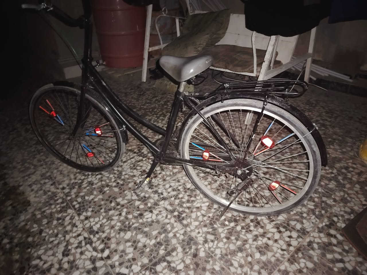 سلام عليكم بيسكل ياباني للبيع حجم 26 سعره 60 وبي مجال معا طياريه للشراي اهلن وسهلن مكاني ميسان ابو رمانه


**إذا كنت صاحب هذا الإعلان وتريد حذفه لأي سبب، رجاءا أرسل رسالة إلى الدعم الفني**