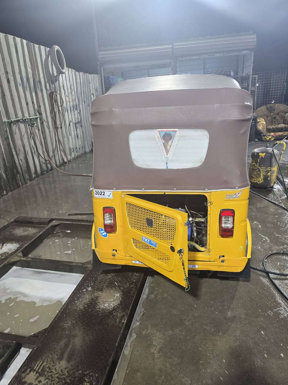 السلام عليكم تكتك لبيع مرقم بغداد تحويل ثاني يوم 2021شهر 11 مكينه مكفوله اكسل مكفول تكتك جديده بسمنه من الشركه احنه مرقمينه بيدنه المكان بغداد الشماعيه رقم ***********
