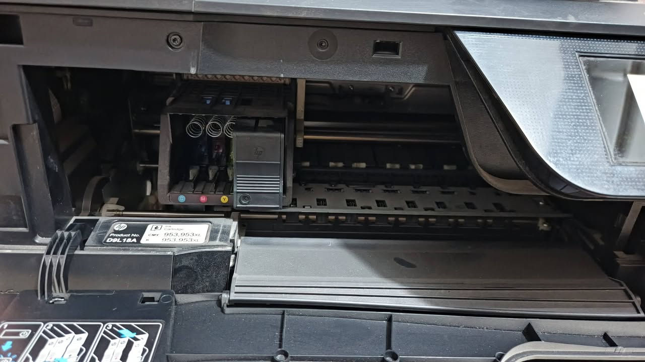 السلام عليكم
طابعه نوع hp شاشه لمس متروكه نضيفه بيه نقص كاترجات بيه فقط كاترج الإسود مكان بغداد


**إذا كنت صاحب هذا الإعلان وتريد حذفه لأي سبب، رجاءا أرسل رسالة إلى الدعم الفني**