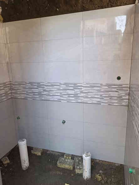 سلام عليكم :
خلفه سيراميك مصرى متفرغ حاليا لكل انواع السيراميك والبورسلين والكاشى والمرمر والبايات والألوااح أرضيات وجدران .
شغل ليزر درجة اولى وتسليم مهندس .
*********** الرقم بيه واتساب .

#بغداااد فقط .
